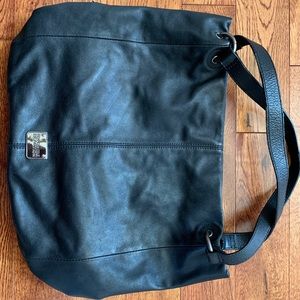 Black Kenneth Cole Reaction bag